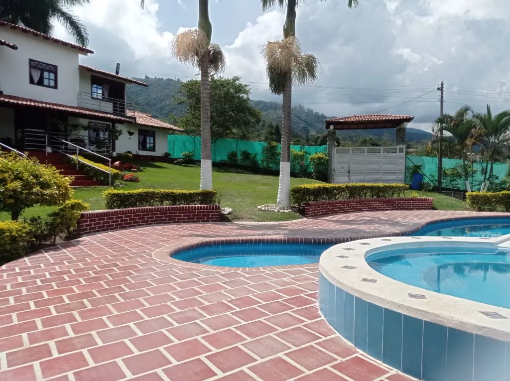 WhatsApp Image 2025-04-01 at 9.16.48 AM (4).webp