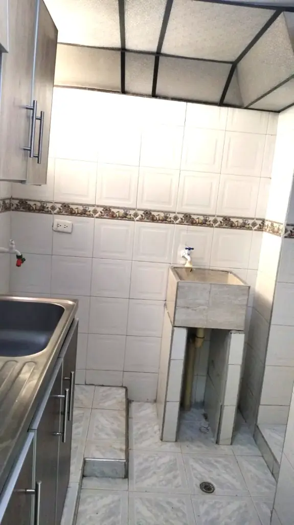3 Oasis 2-103 Zona ropa.webp