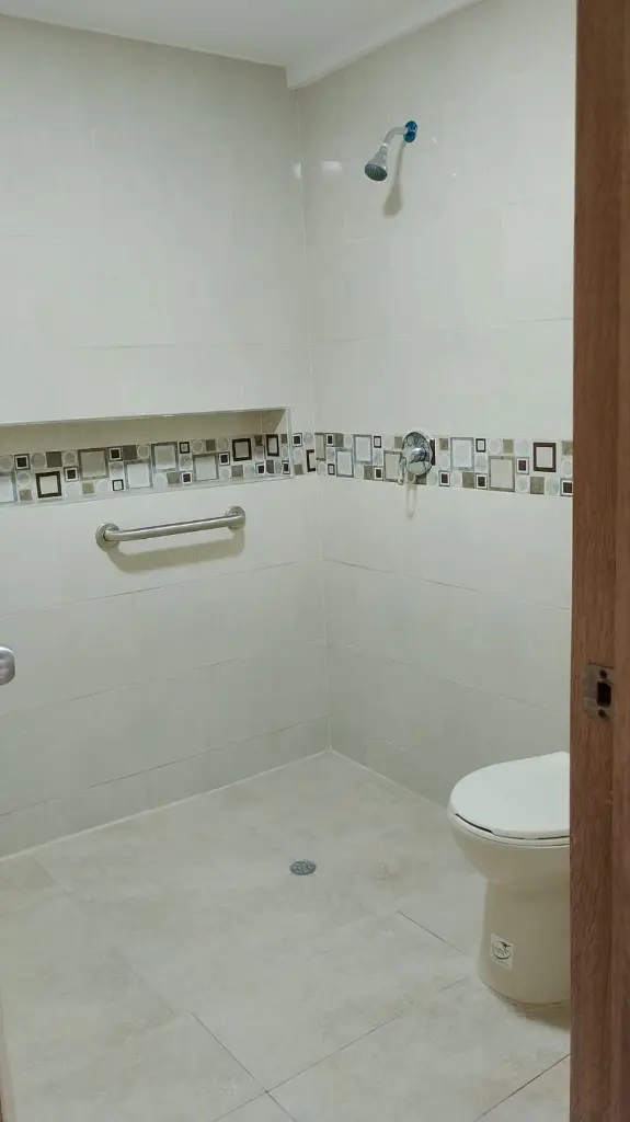 2 La Merced 101 baño.webp