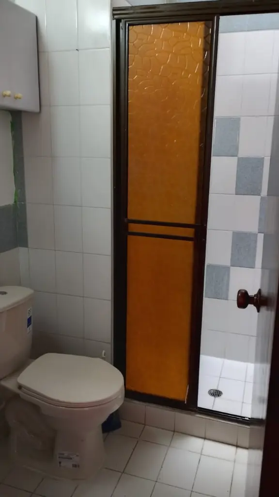 4 Guaduales baño piso 2.webp