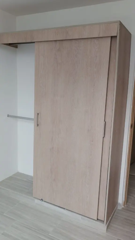 6 Oporto 2- 707 clóset 1.webp