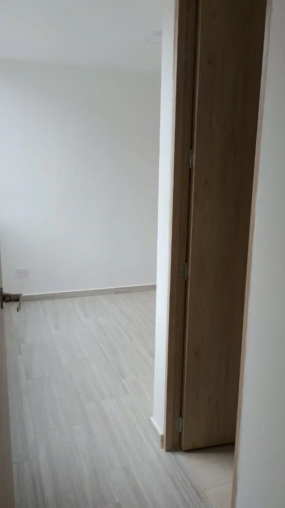 7 Oporto 2-707 alcoba pal.webp