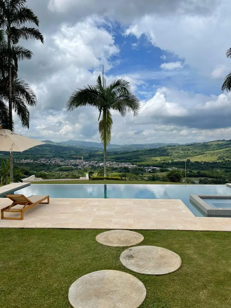 Imagen de WhatsApp 2025-11-04 a las 07.10.12_99908764.webp