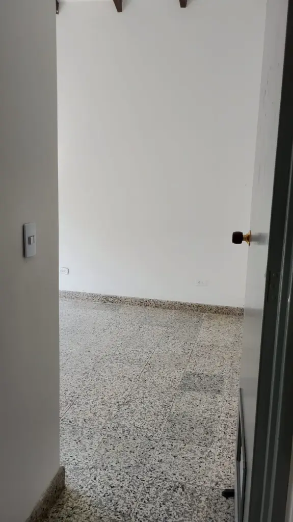 2 San Cayetano alcoba 1.webp