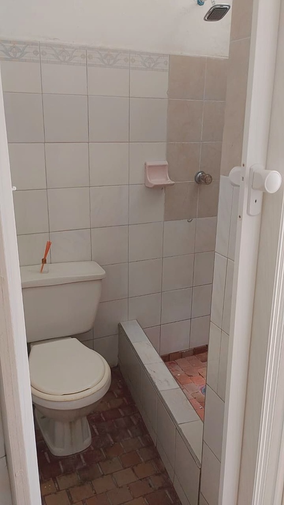 6 Lares baño.webp