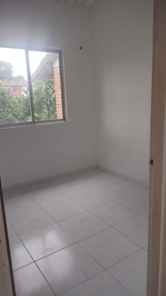 6 Alcaz 45-401 Alcoba 3.webp