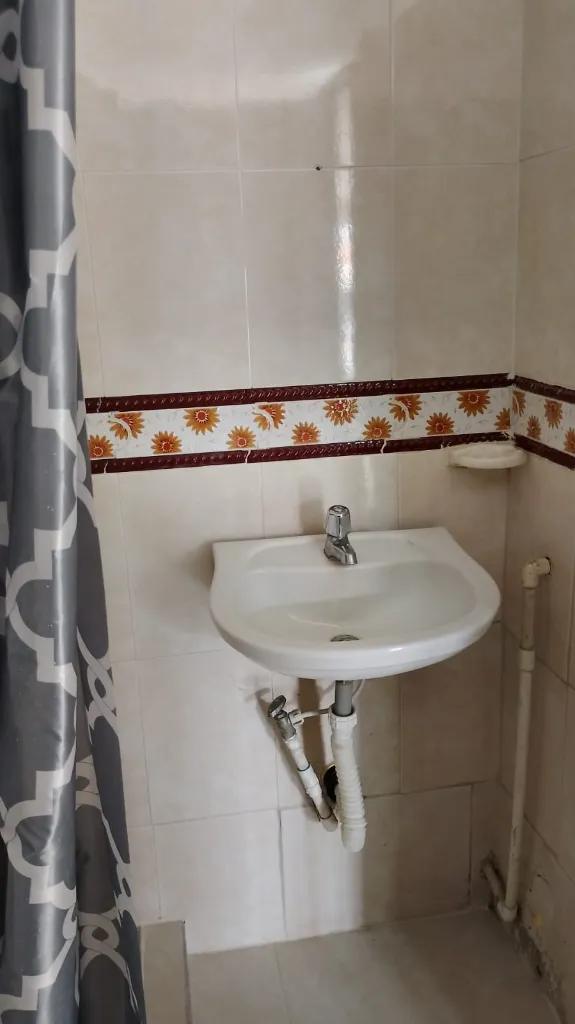 4a Lleras 202 apartaestudio sanitario.webp
