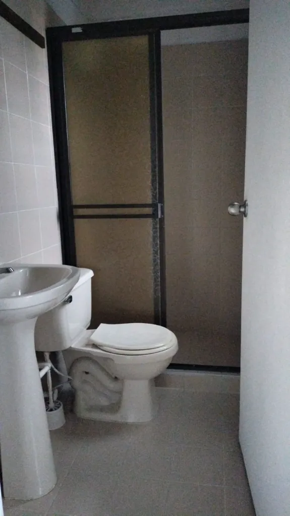 10 Jamundi baño pal.webp