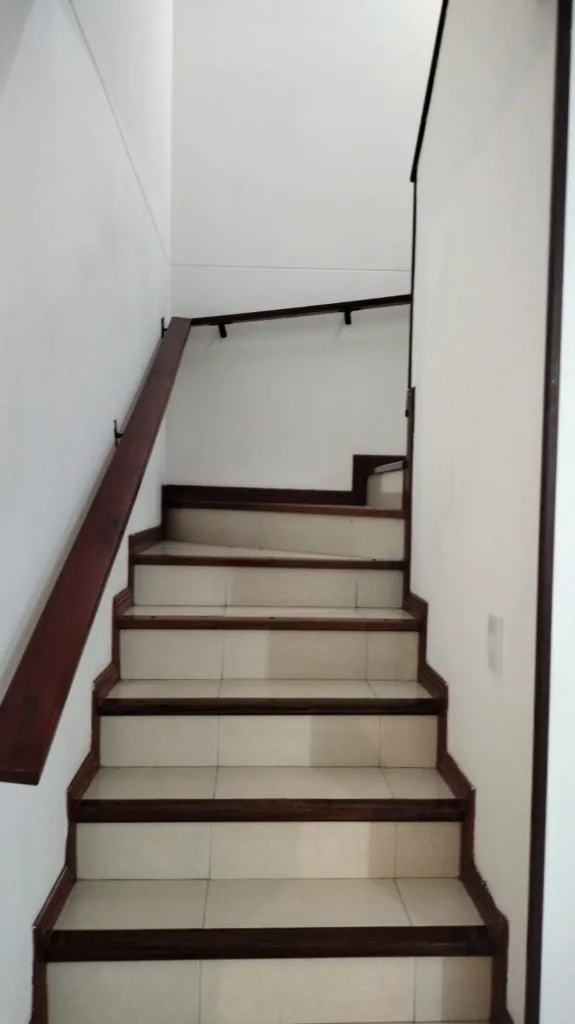 8 Jamundi escalera.webp