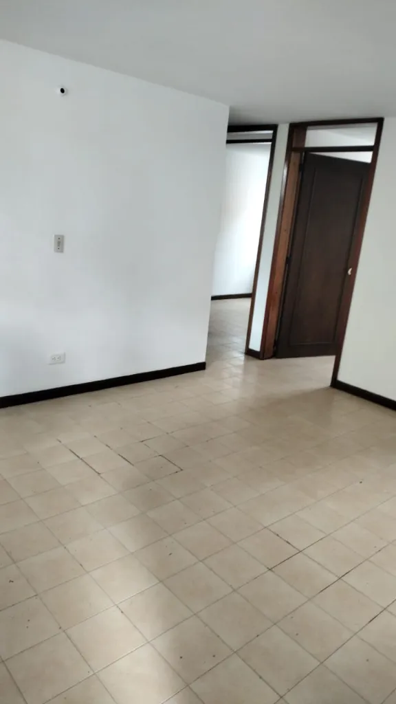 1 Alcaz 188-201 sala.webp