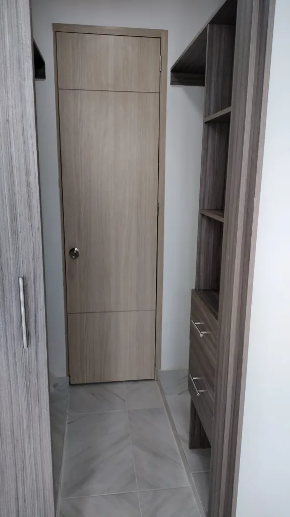 6 Turqui 1-902 Vestier.webp