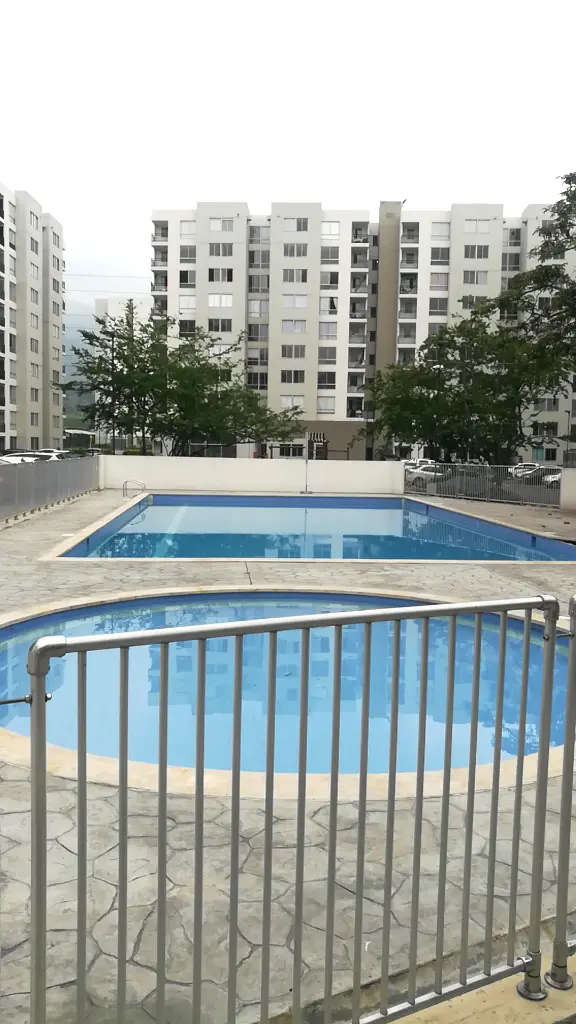 11 Guatavita piscina copia.webp