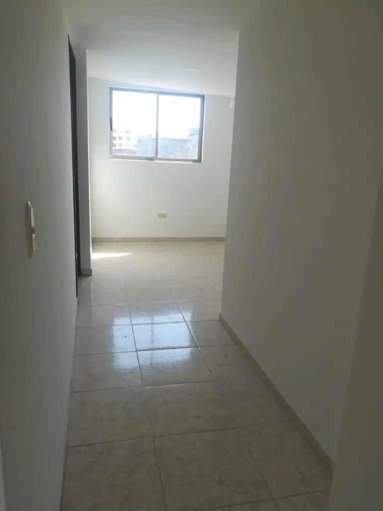 3 CHAMPAG 401 HALL U ESTUDIO.webp