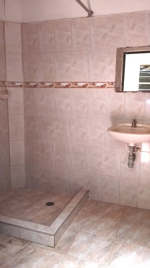 8 San Luis 100 Baño.webp